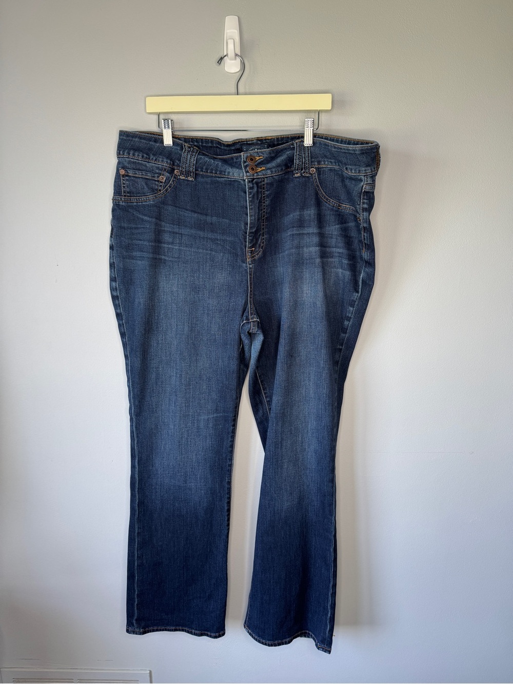 Lucky Brand Women's Medium Wash Bootcut Jeans